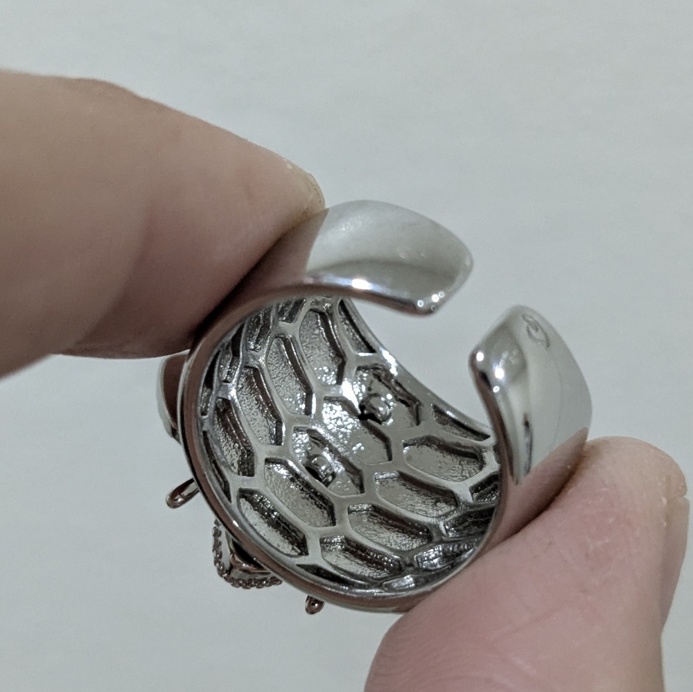 Butterfly Statement Ring - Picture 11 of 16